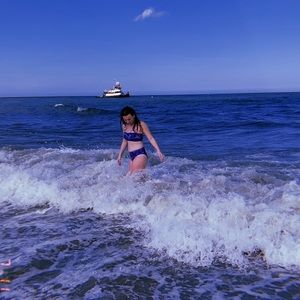 Meet your Posher, Desiree